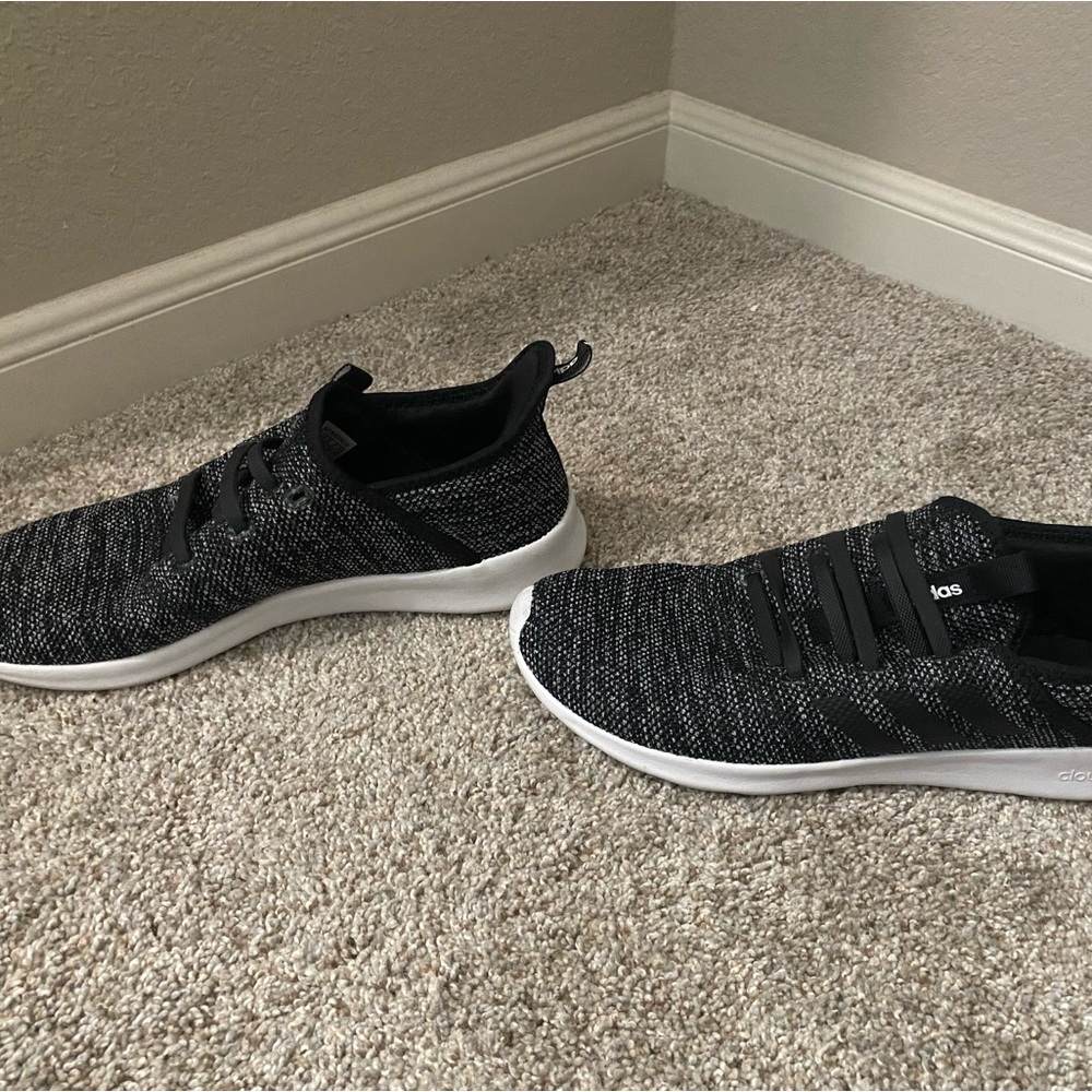 Adidas cloud foam women’s shoes